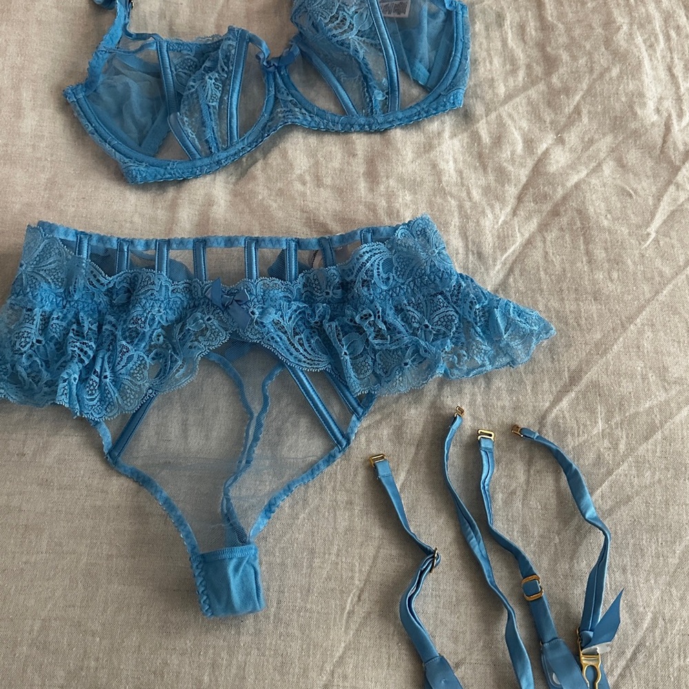 Agent Provocateur Blue Lace Set